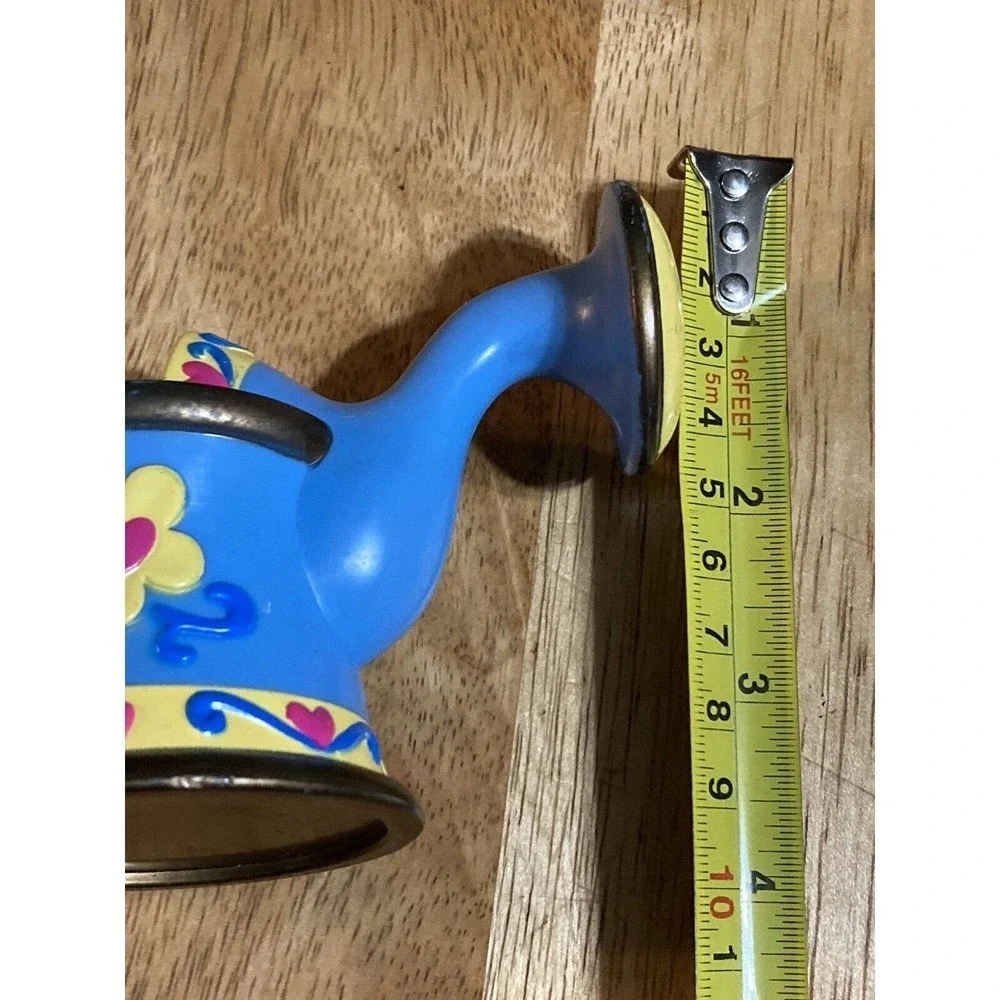 N/A blue yellow